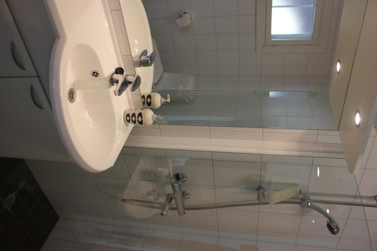 Lyhdyn Tila Hotel Kaarina Kültér fotó